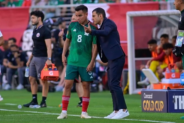 Esta imagen tiene un atributo ALT vacío; su nombre de archivo es copa-oro.webp