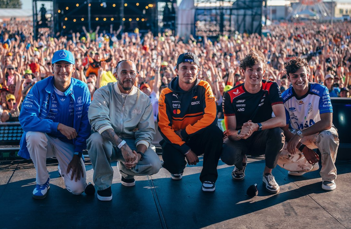 George Russell, Lewis Hamilton, Lando Norris, Ollie Bearman y Arvid Linblard from: @MercedesAMGF1