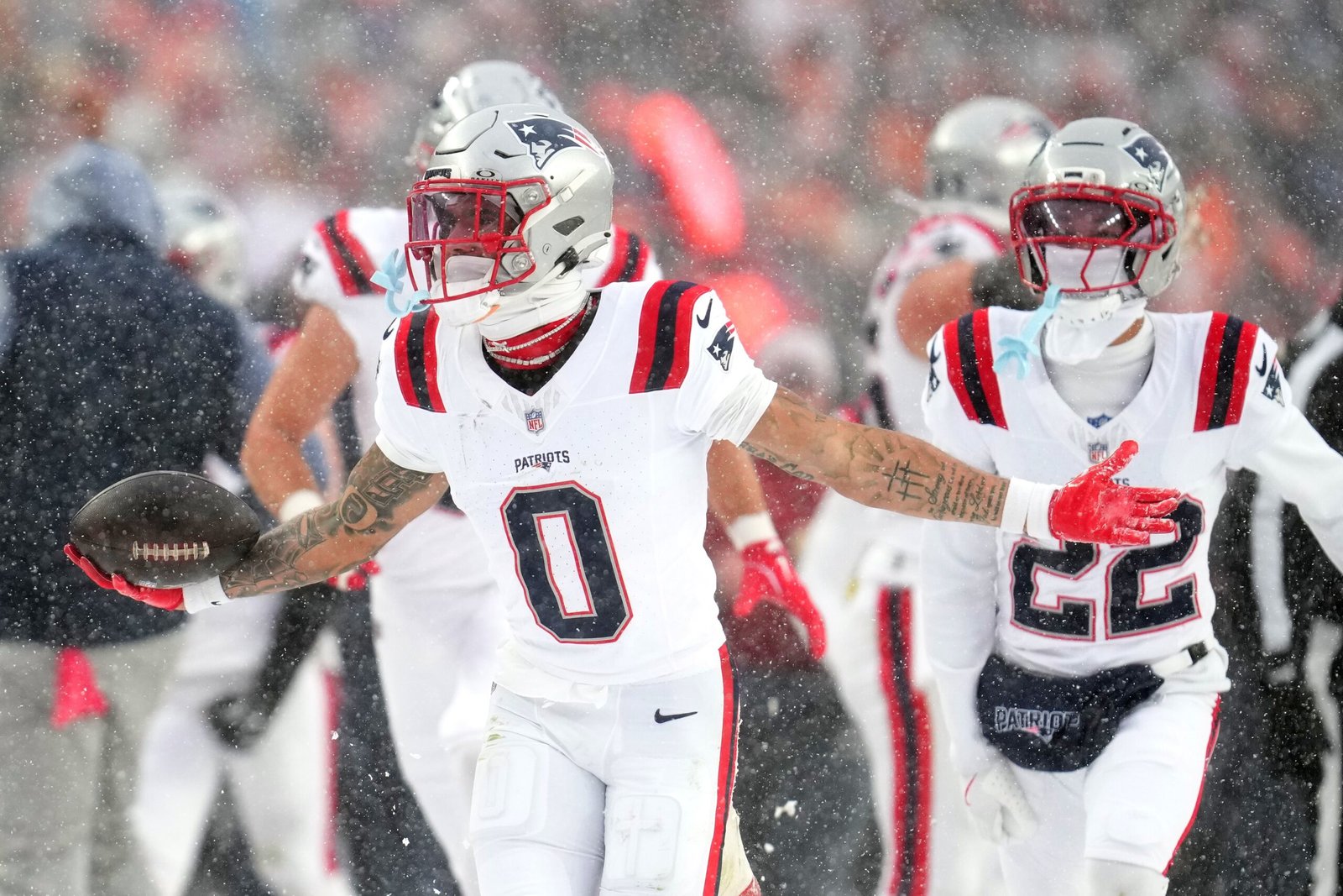Patriots vs Broncos from: Garrett W. Ellwood | AP