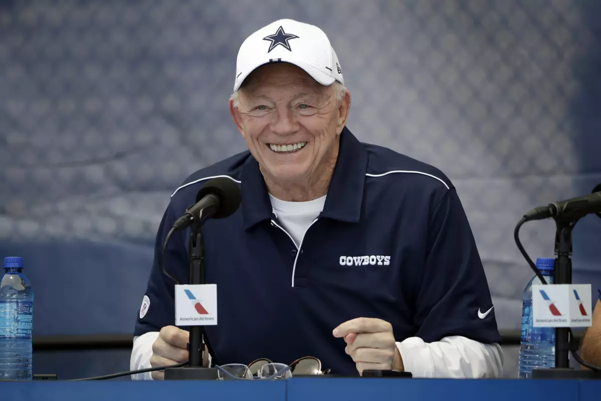 Jerry Jones from: Marcio Jose Sanchez / Associated Press