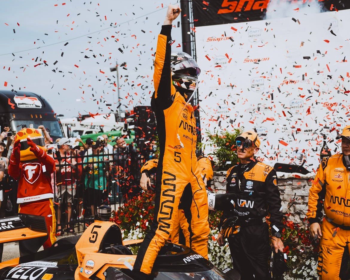 Pato Oward from: @patriciooward