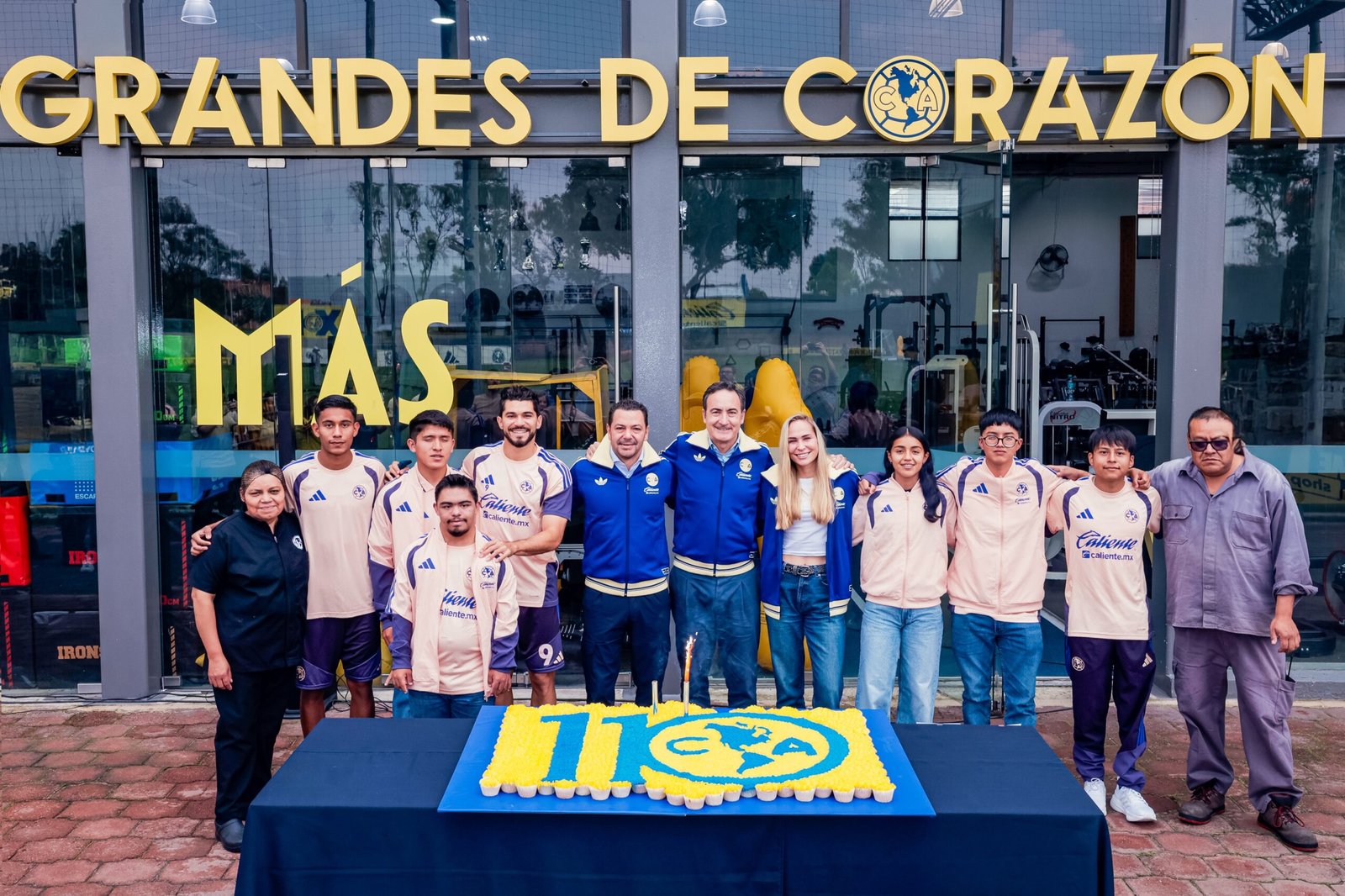En el marco del 110 aniversario del Club América, Emilio Azcárraga y Ferran Reverter revelan su ambicioso proyecto para dominar con el equipo femenil.