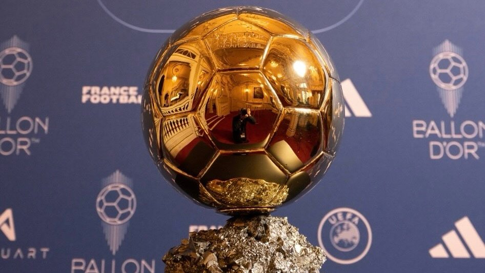 Conoce a todos los ganadores del Balón de Oro 2026. Harry Kane y Alexia Putellas se coronan, mientras la mexicana Charlyn Corral hace historia en Londres.